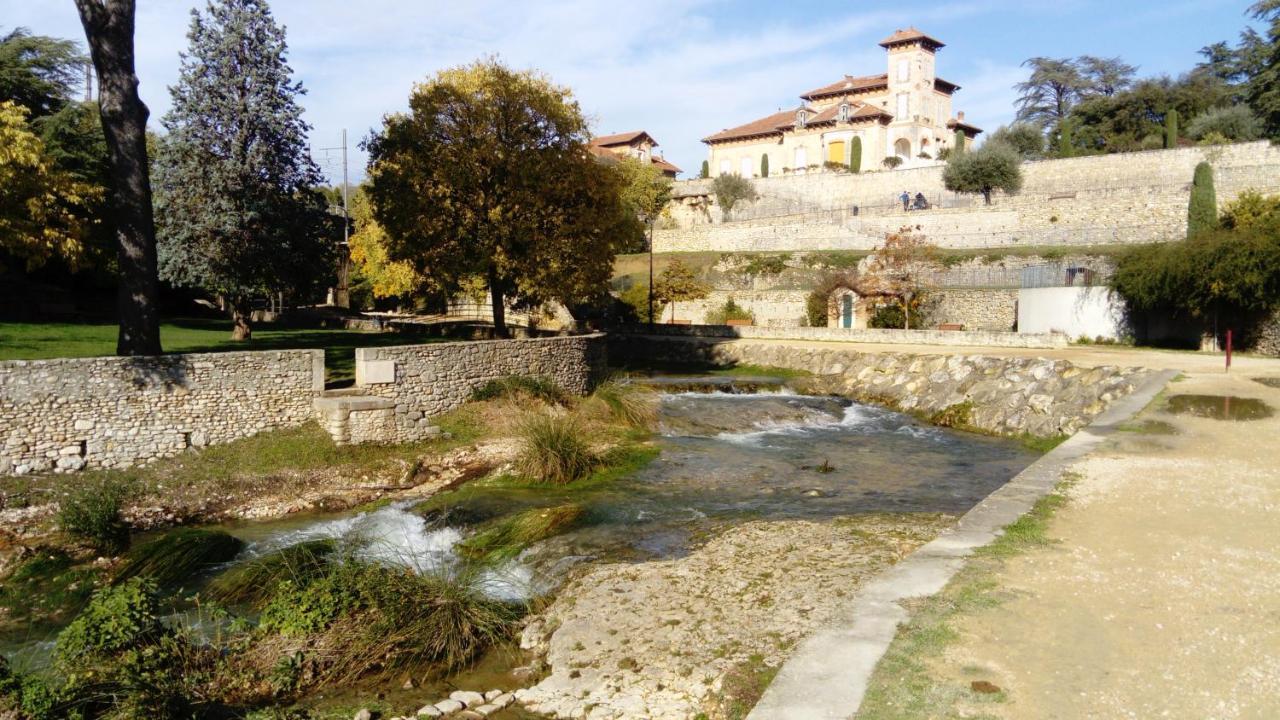 L'Oustau Bonur Bed and Breakfast Bourg-Saint-Andéol Exteriör bild